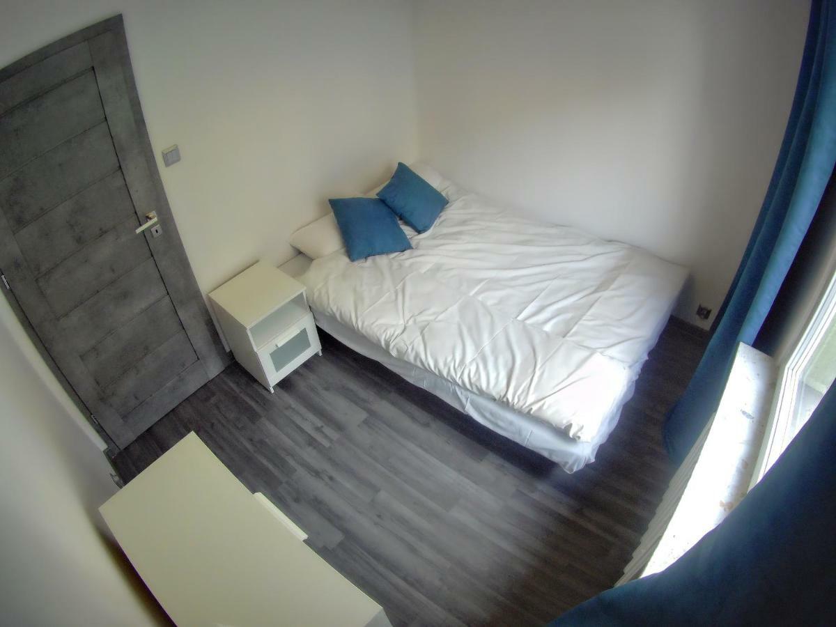 Antek Apartment *